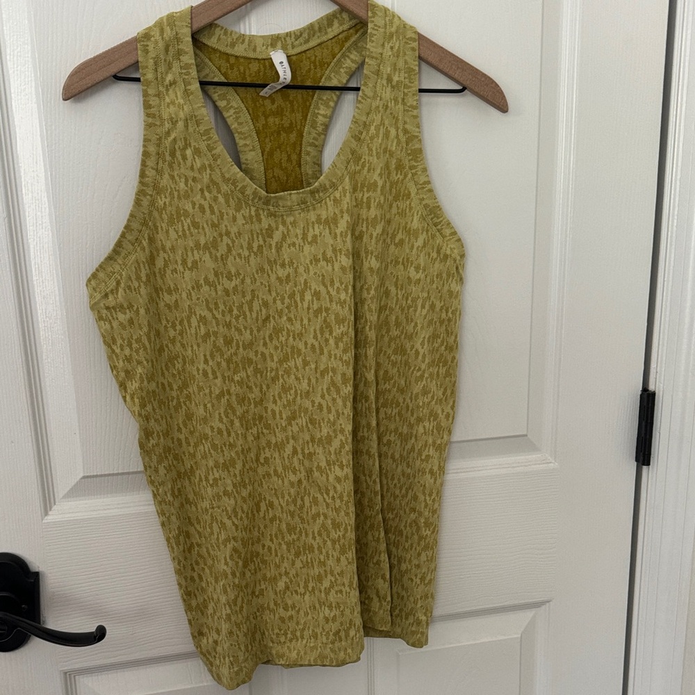 Athleta momentum allure print tank L